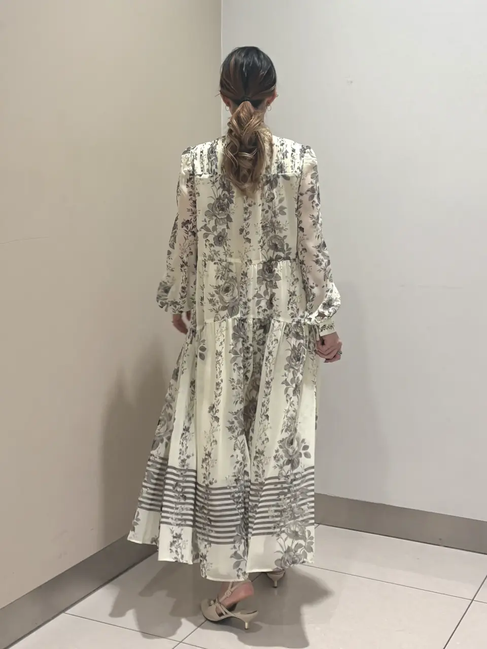 GRACE CONTINENTAL The Banquet FUKUSHIMA YURIE コーディネート画像