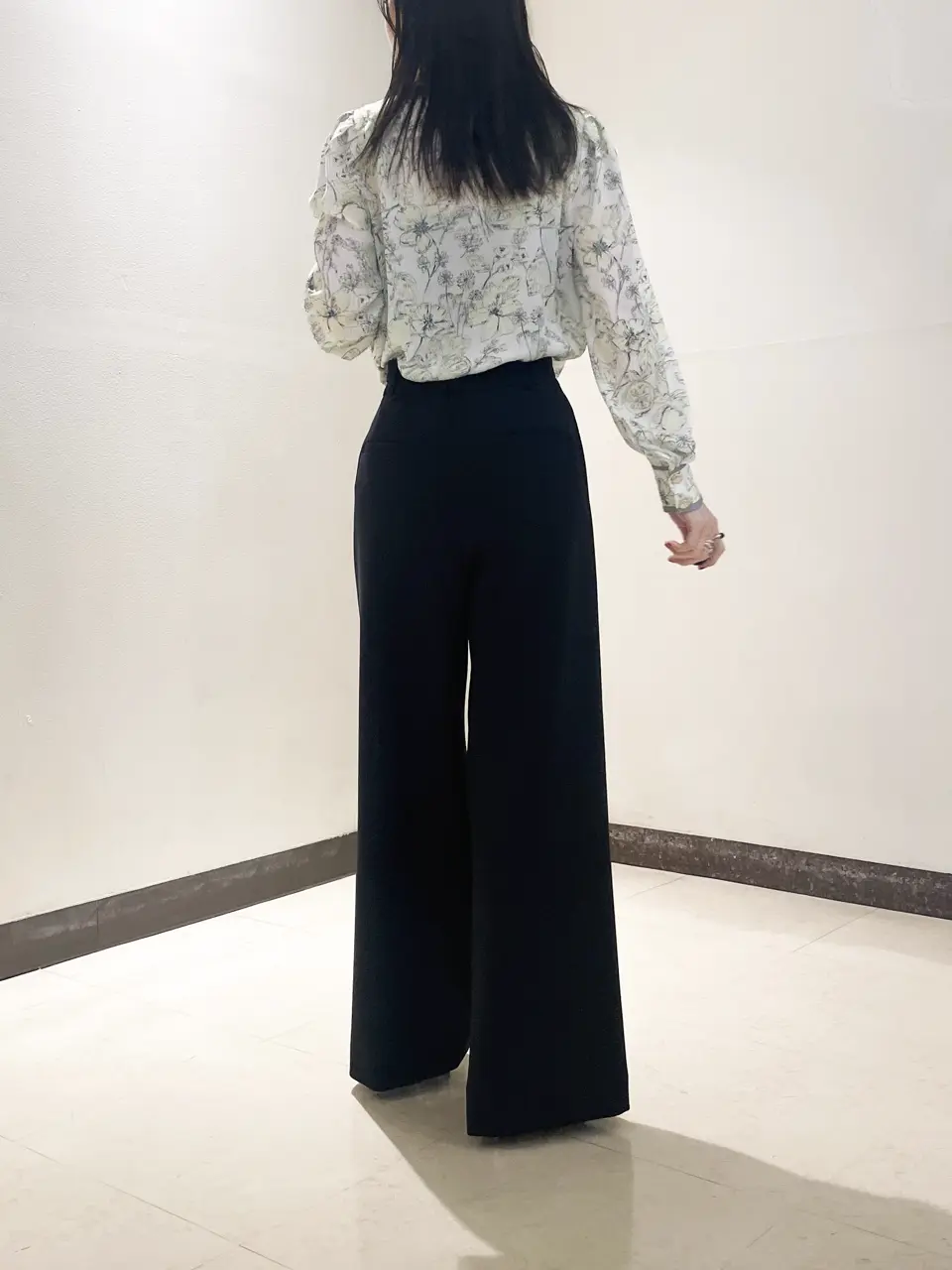 GRACE CONTINENTAL The Banquet nao コーディネート画像