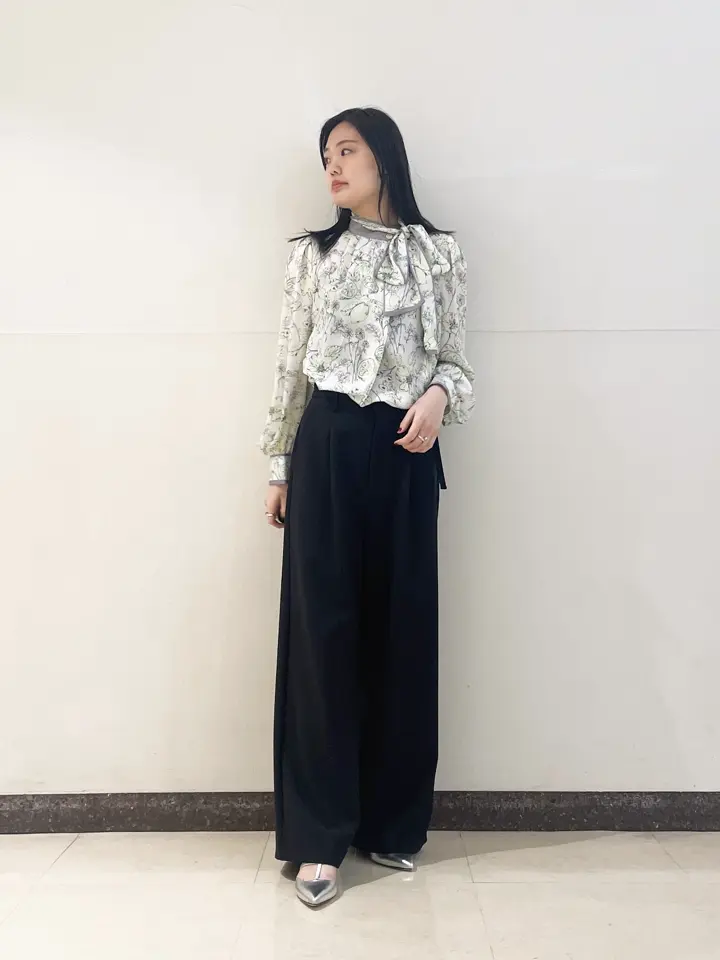 GRACE CONTINENTAL The Banquet nao コーディネート画像