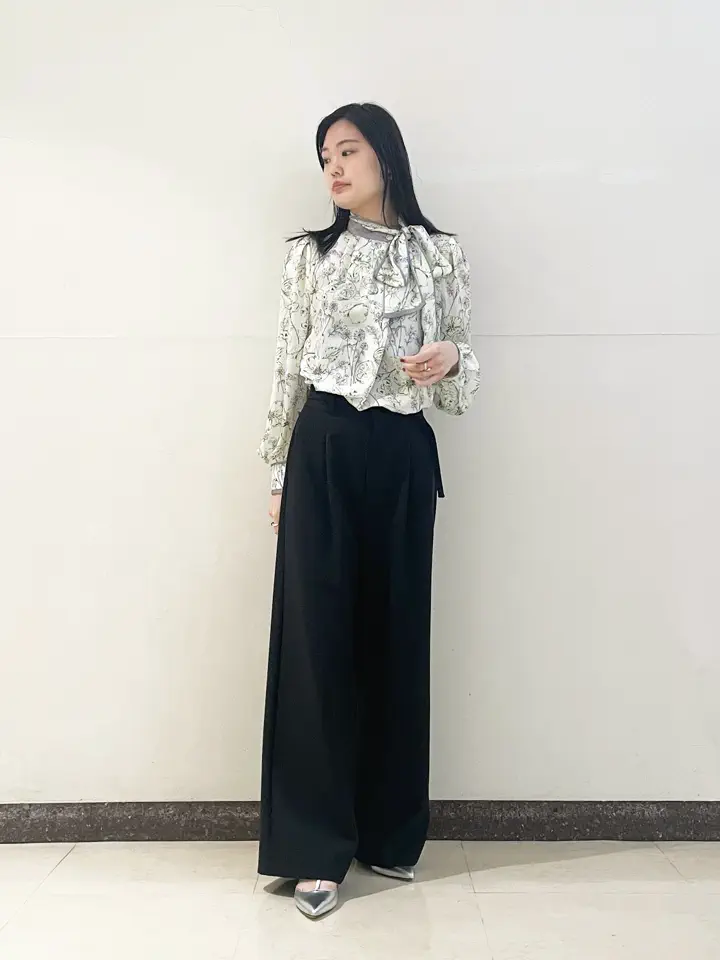 GRACE CONTINENTAL The Banquet nao コーディネート画像