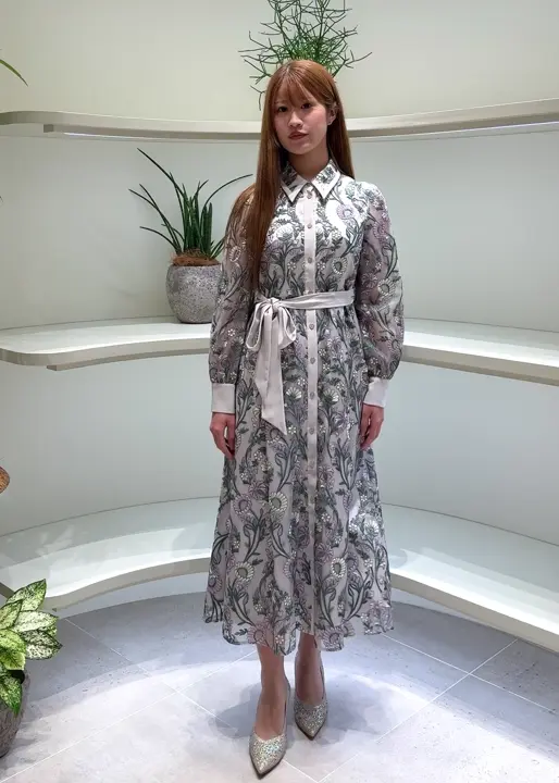 GRACE CONTINENTAL The Banquet s.kondo コーディネート画像