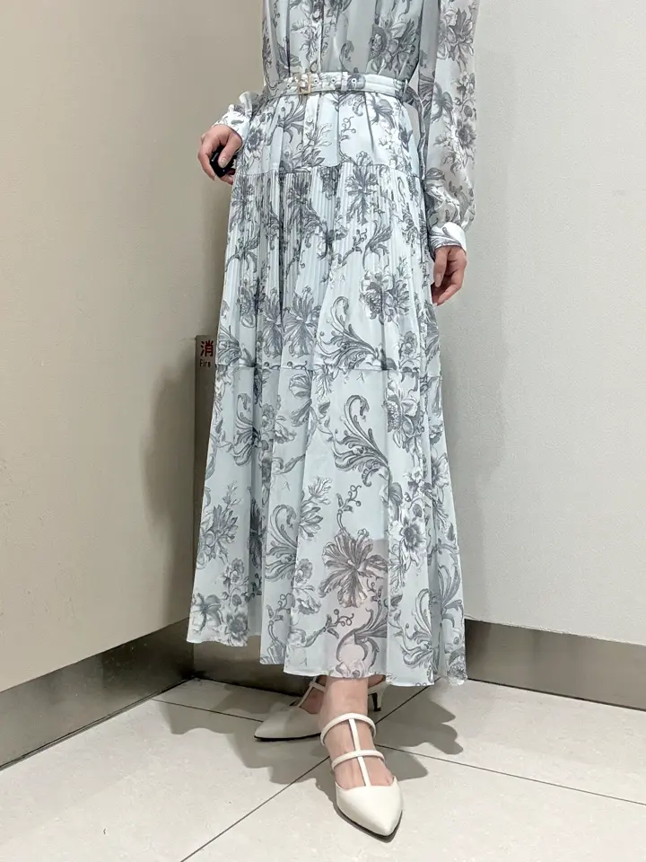 GRACE CONTINENTAL The Banquet FUKUSHIMA YURIE コーディネート画像