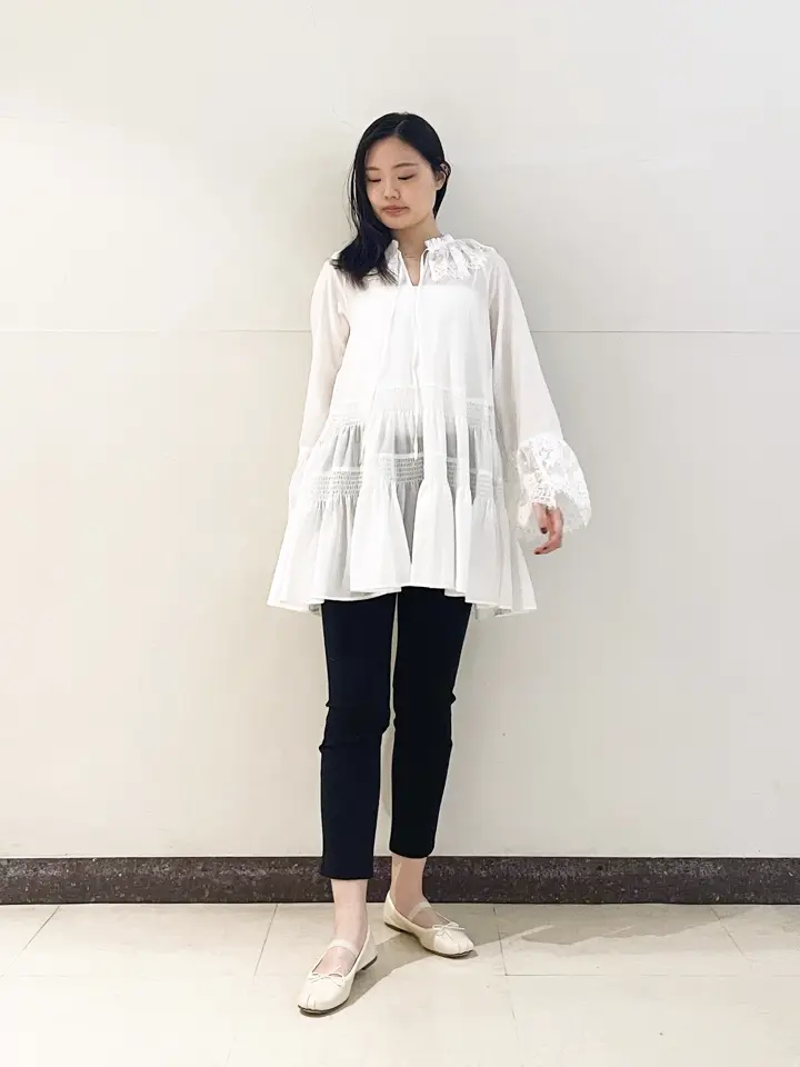 GRACE CONTINENTAL The Banquet nao コーディネート画像