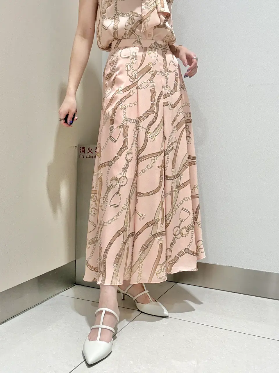 GRACE CONTINENTAL The Banquet FUKUSHIMA YURIE コーディネート画像