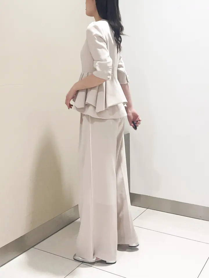 GRACE CONTINENTAL The Banquet nao コーディネート画像