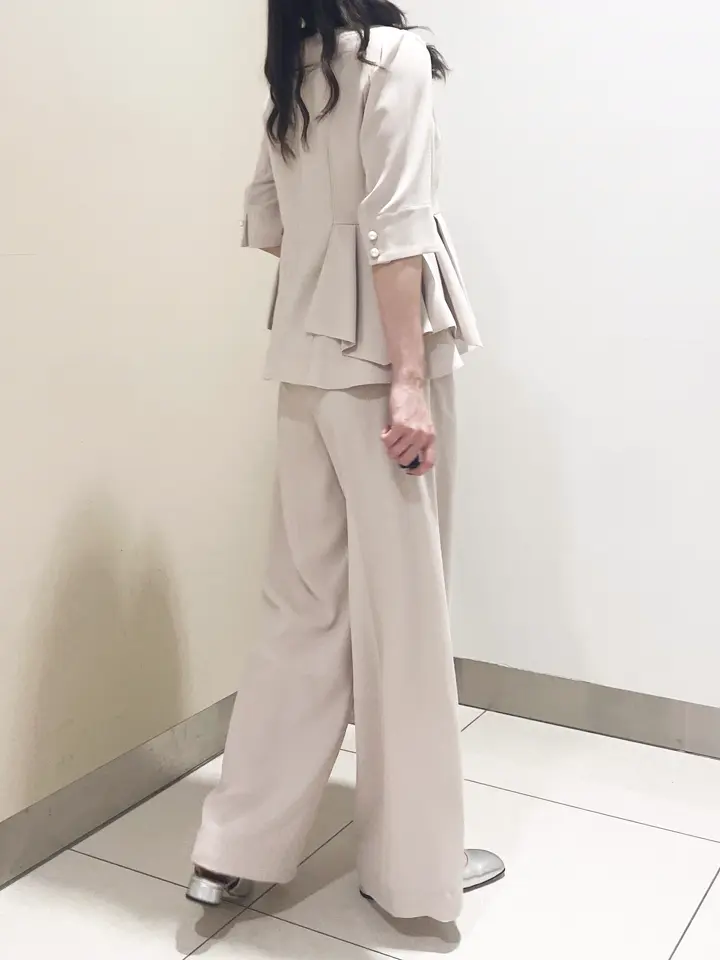 GRACE CONTINENTAL The Banquet nao コーディネート画像