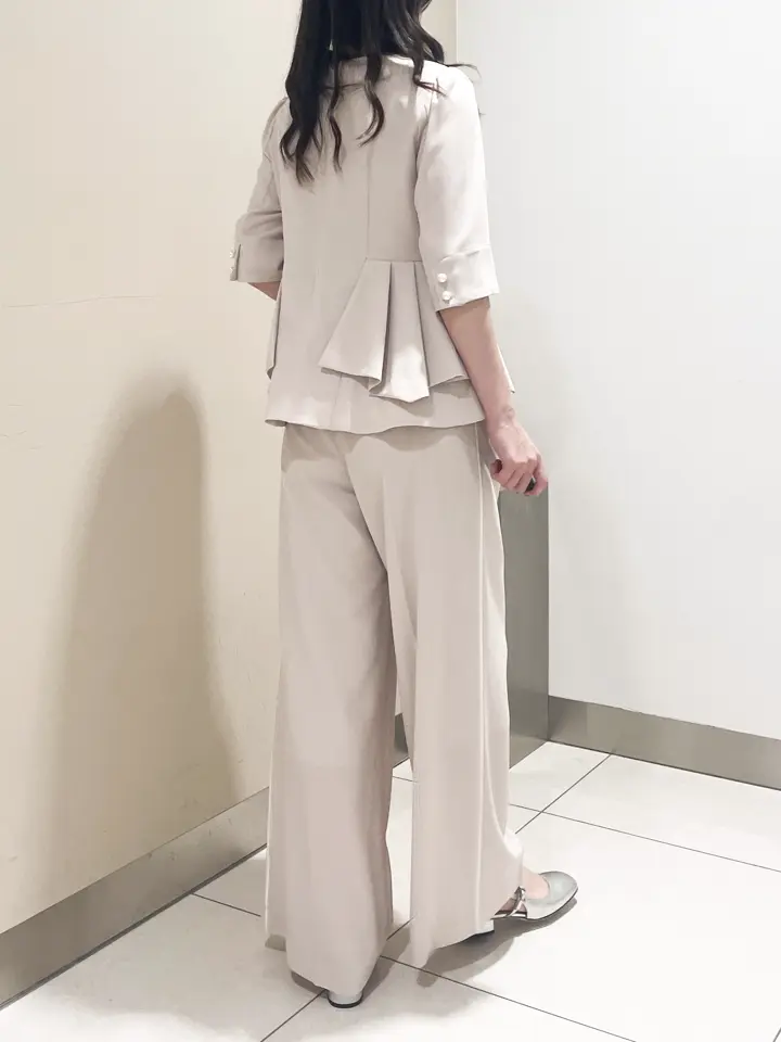 GRACE CONTINENTAL The Banquet nao コーディネート画像