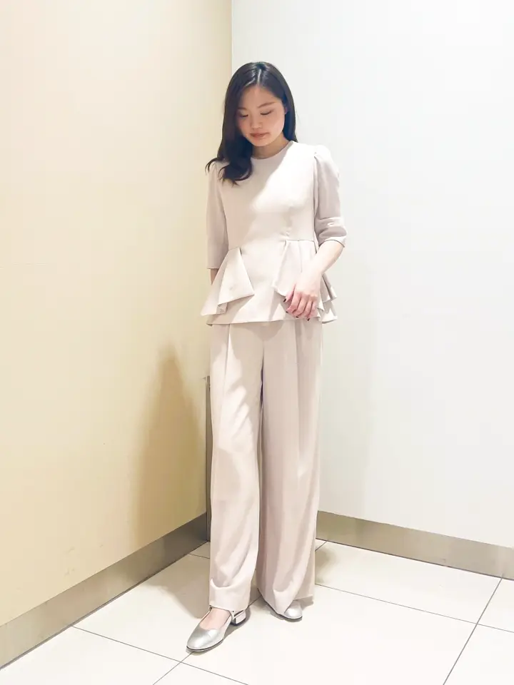 GRACE CONTINENTAL The Banquet nao コーディネート画像