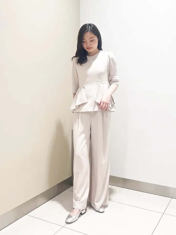 GRACE CONTINENTAL The Banquet nao コーディネート画像