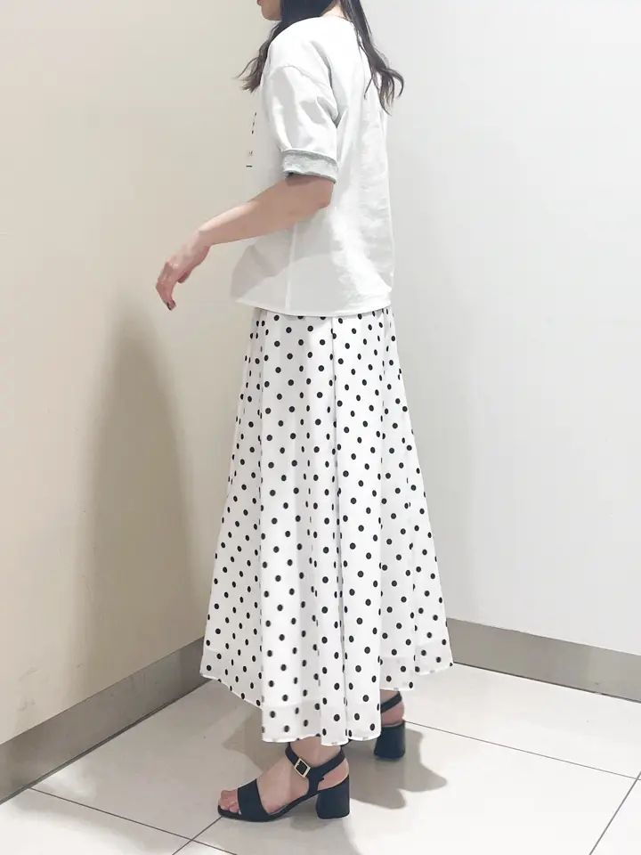 GRACE CONTINENTAL The Banquet nao コーディネート画像