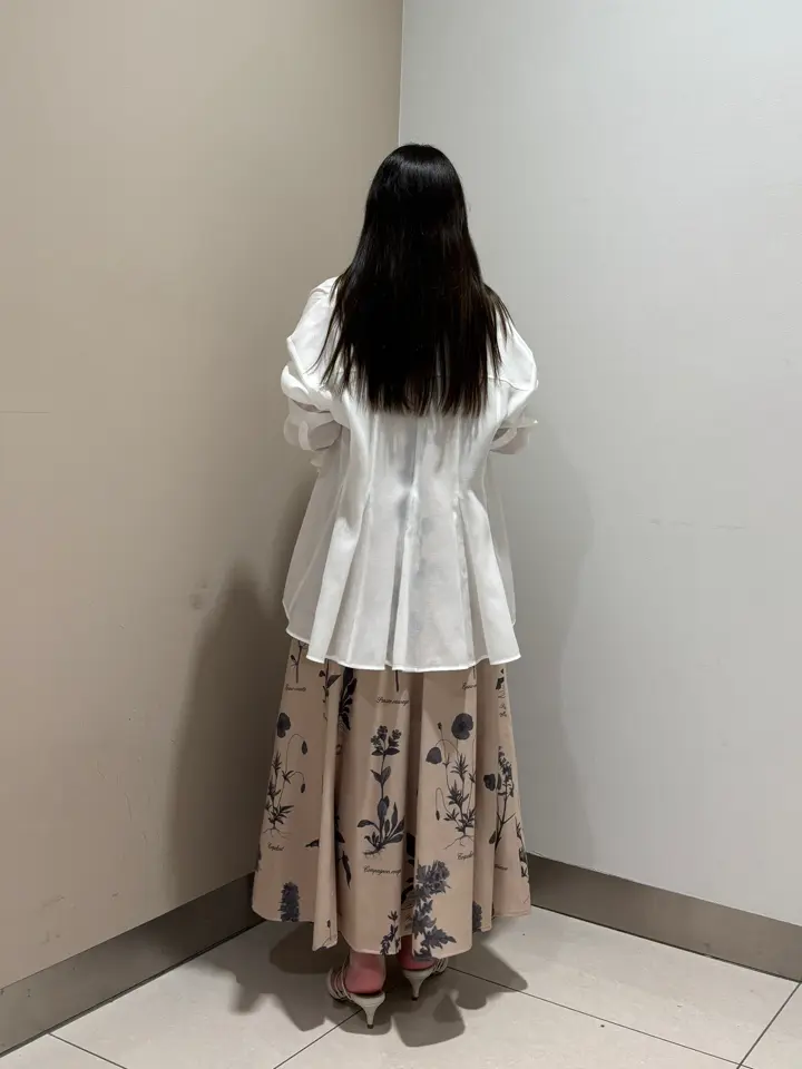 GRACE CONTINENTAL The Banquet 松原 明音 コーディネート画像