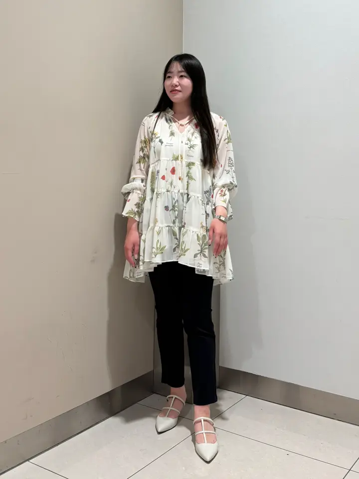 GRACE CONTINENTAL The Banquet 松原 明音 コーディネート画像