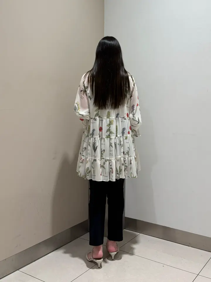 GRACE CONTINENTAL The Banquet 松原 明音 コーディネート画像