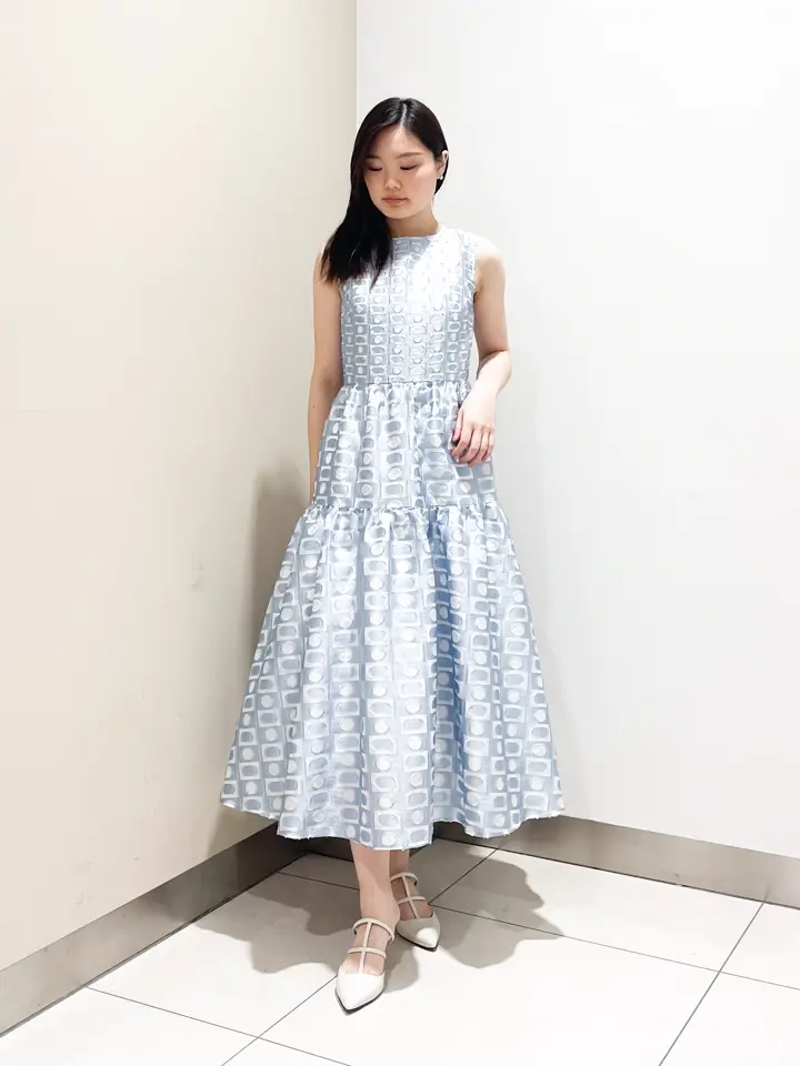 GRACE CONTINENTAL The Banquet nao コーディネート画像