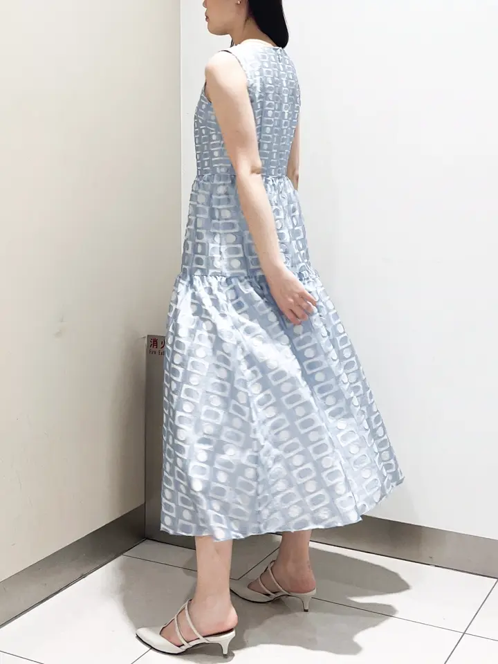 GRACE CONTINENTAL The Banquet nao コーディネート画像