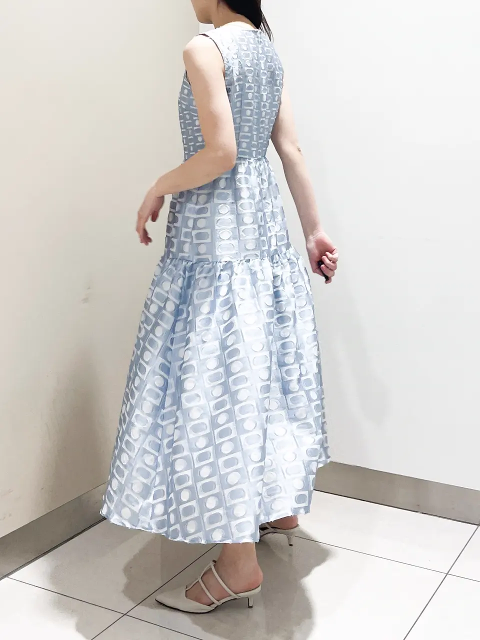 GRACE CONTINENTAL The Banquet nao コーディネート画像