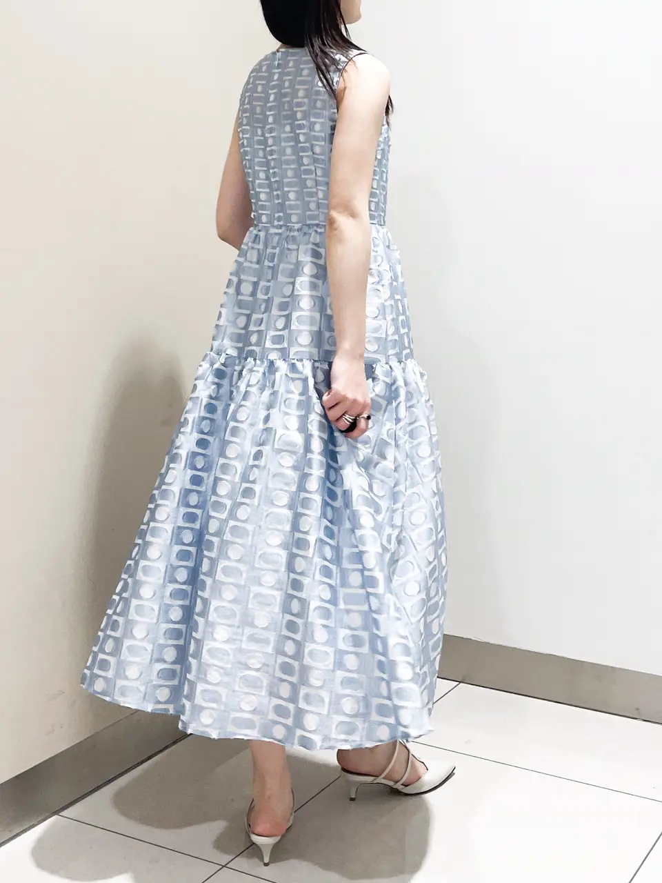 GRACE CONTINENTAL The Banquet nao コーディネート画像