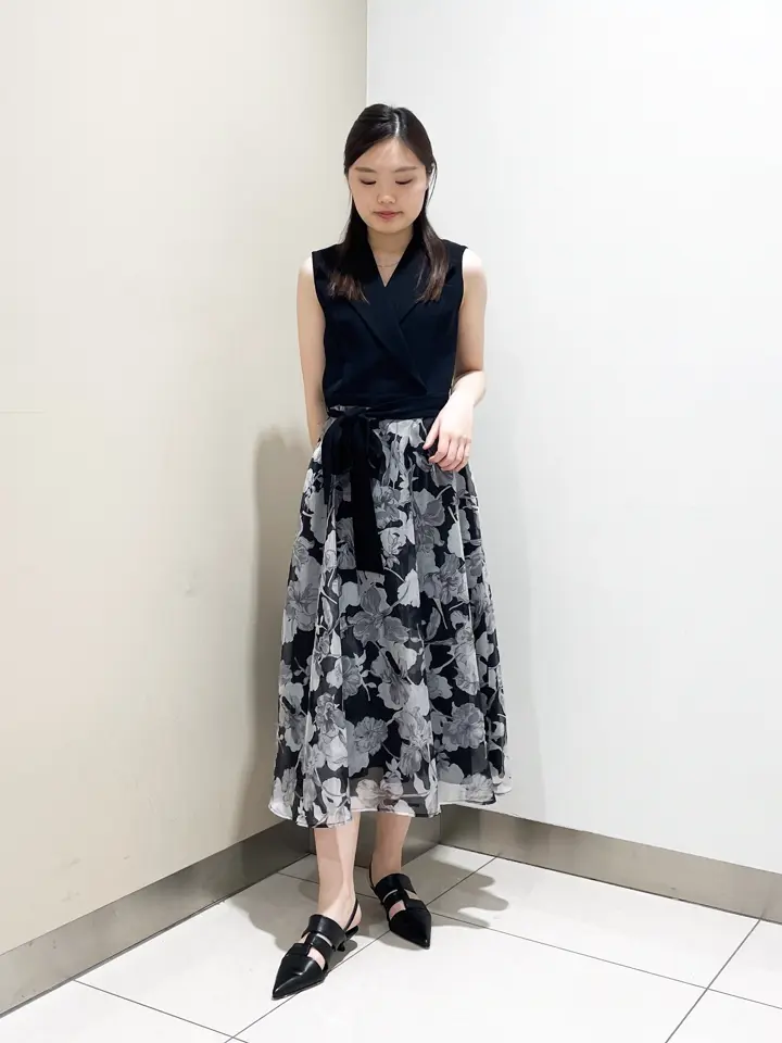 GRACE CONTINENTAL The Banquet nao コーディネート画像