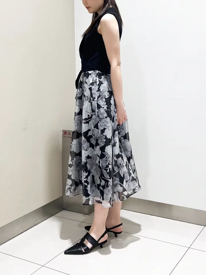 GRACE CONTINENTAL The Banquet nao コーディネート画像