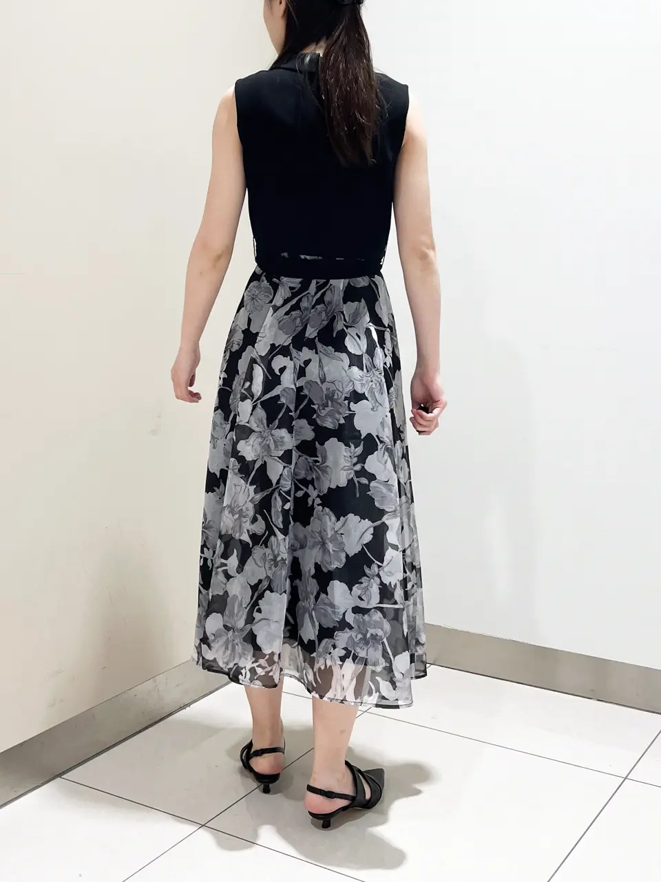 GRACE CONTINENTAL The Banquet nao コーディネート画像