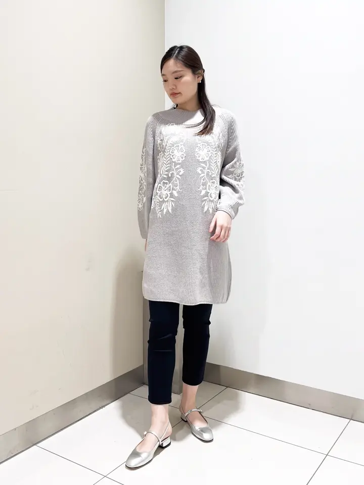 GRACE CONTINENTAL The Banquet nao コーディネート画像