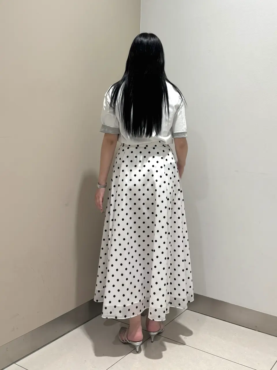 GRACE CONTINENTAL The Banquet 松原 明音 コーディネート画像