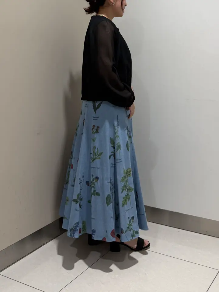 GRACE CONTINENTAL The Banquet SAITO コーディネート画像