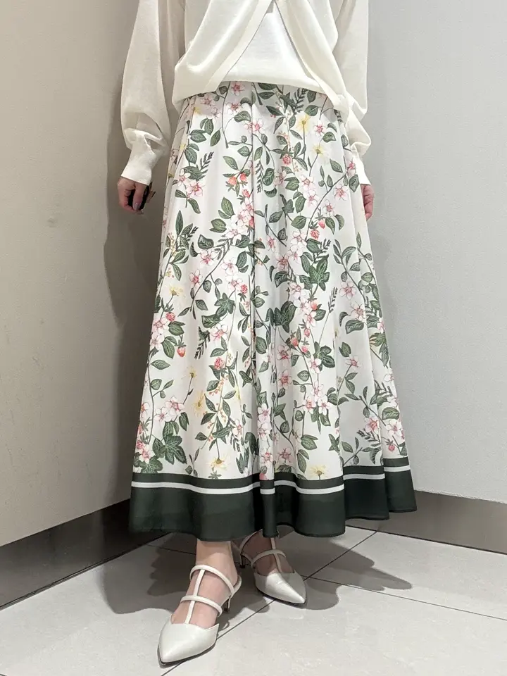 GRACE CONTINENTAL The Banquet FUKUSHIMA YURIE コーディネート画像