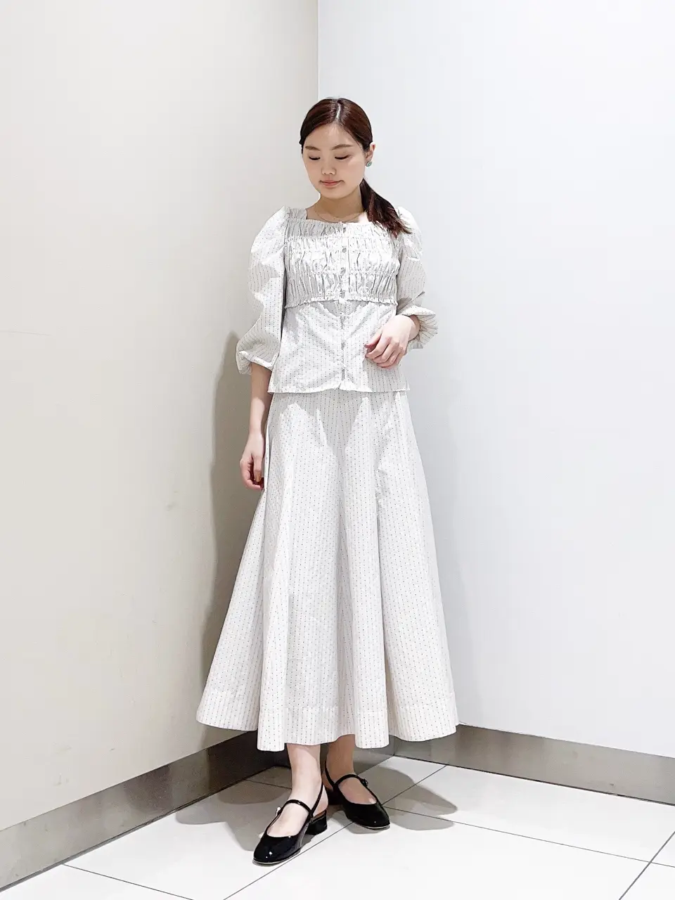 GRACE CONTINENTAL The Banquet nao コーディネート画像