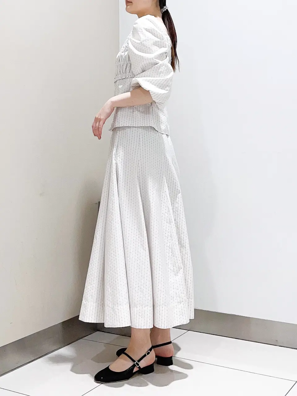 GRACE CONTINENTAL The Banquet nao コーディネート画像