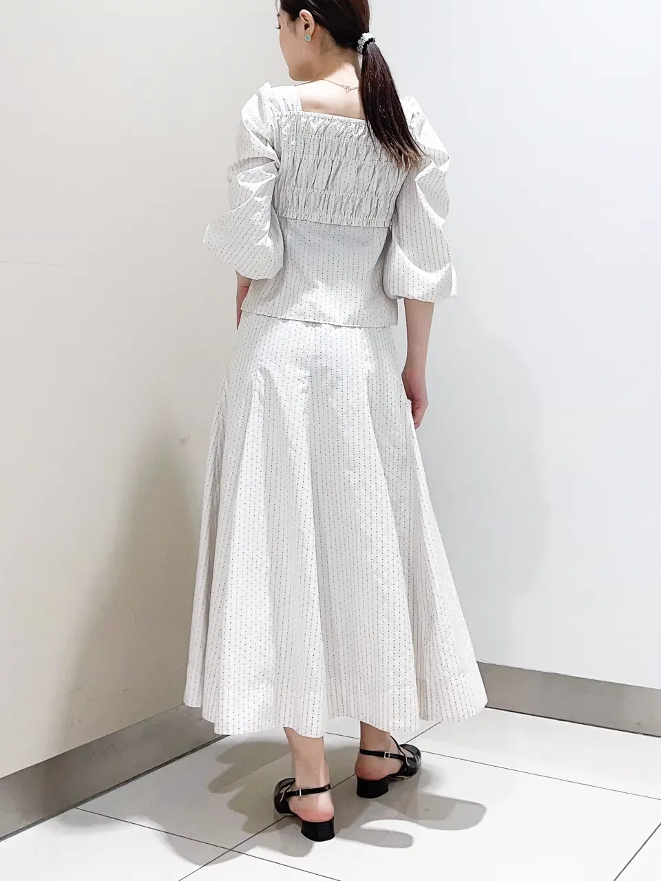 GRACE CONTINENTAL The Banquet nao コーディネート画像