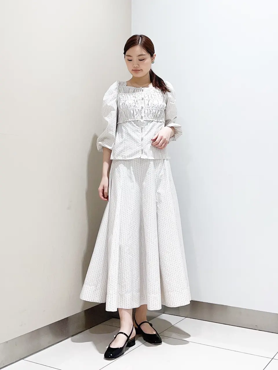 GRACE CONTINENTAL The Banquet nao コーディネート画像