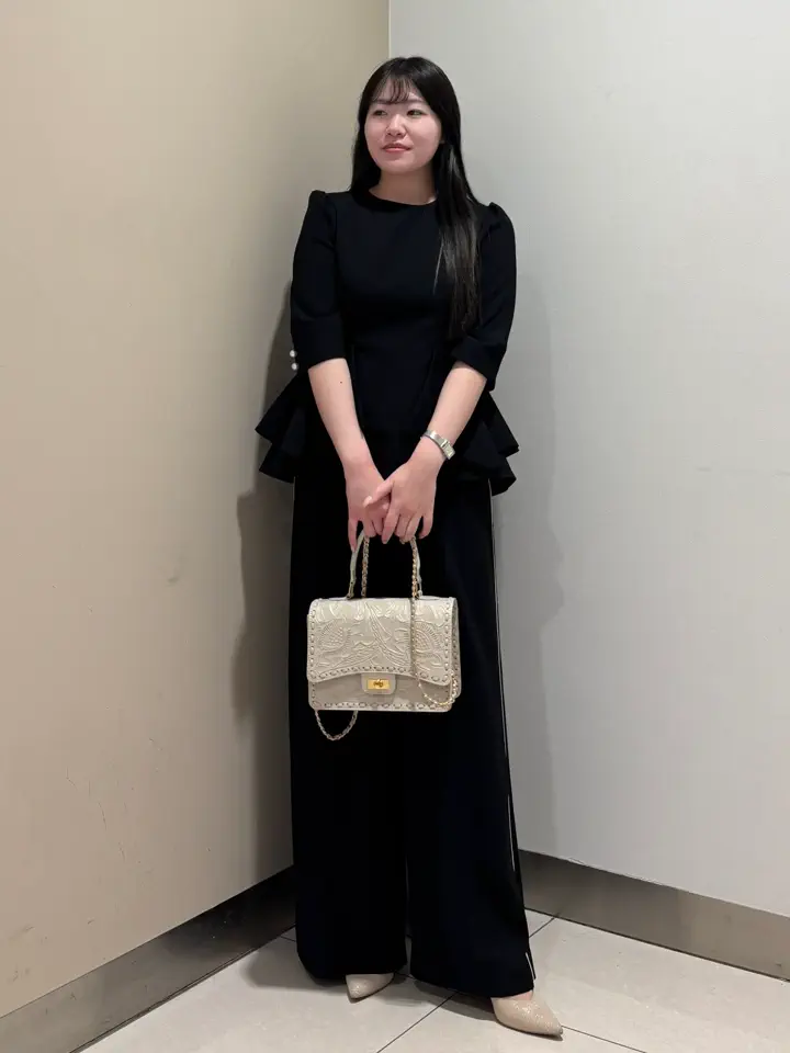 GRACE CONTINENTAL The Banquet 松原 明音 コーディネート画像