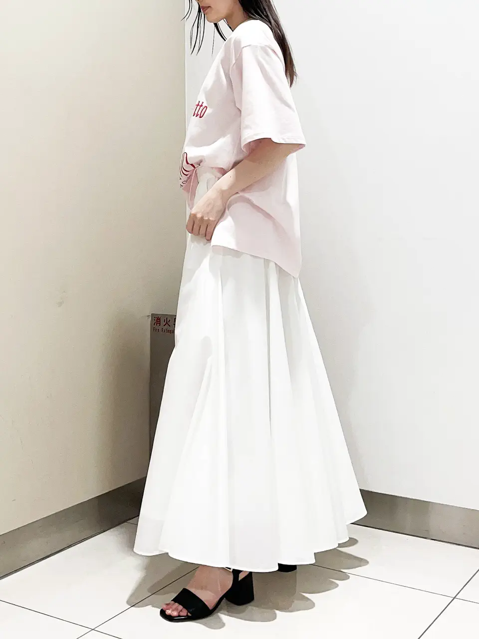 GRACE CONTINENTAL The Banquet nao コーディネート画像