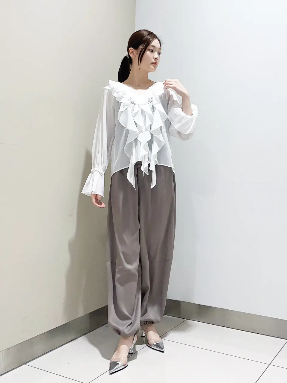 GRACE CONTINENTAL The Banquet nao コーディネート画像