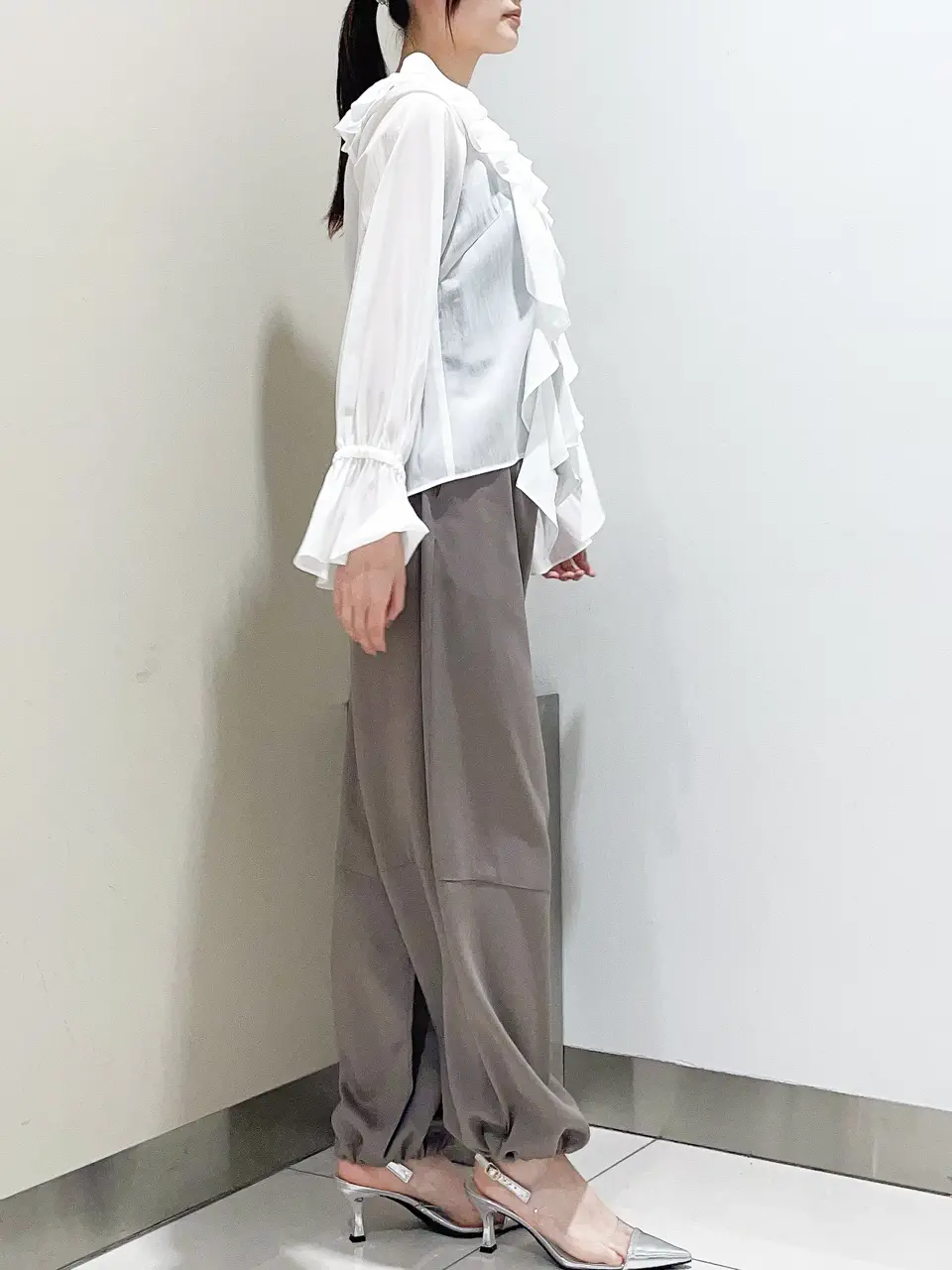 GRACE CONTINENTAL The Banquet nao コーディネート画像