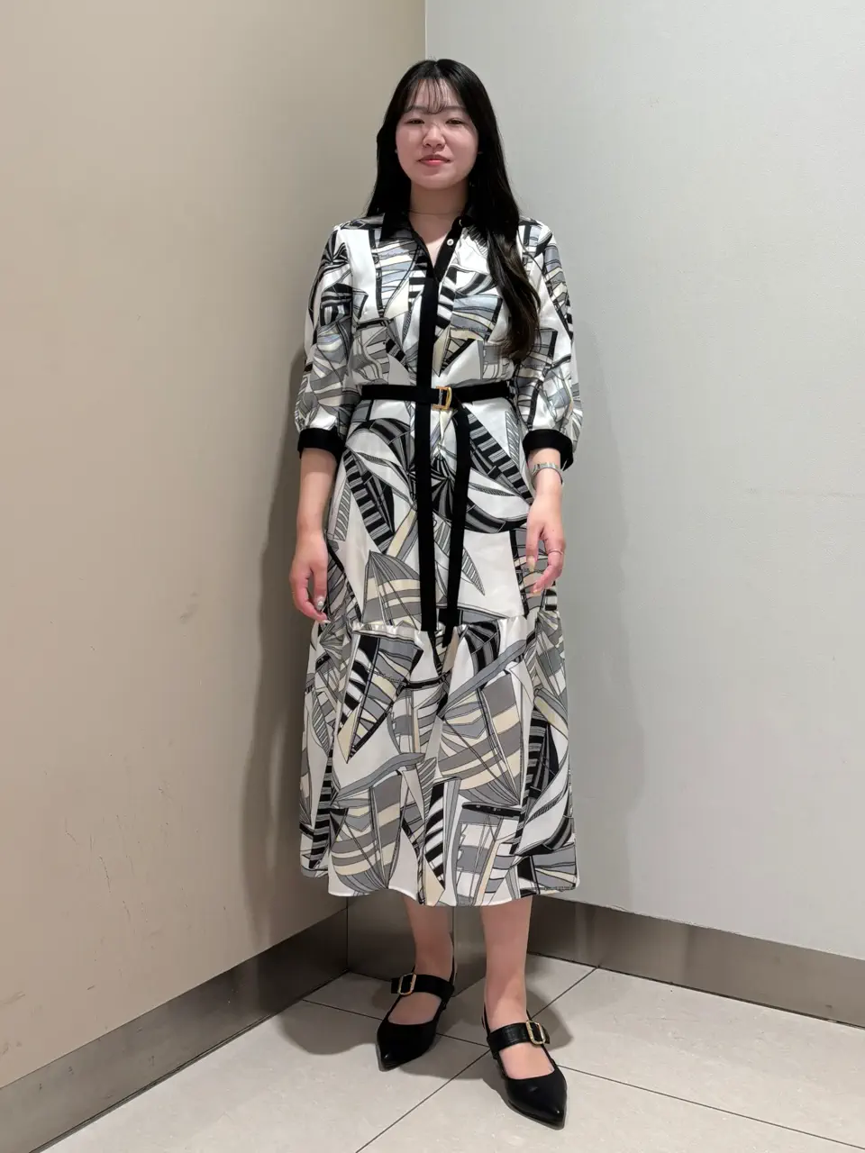 GRACE CONTINENTAL The Banquet 松原 明音 コーディネート画像