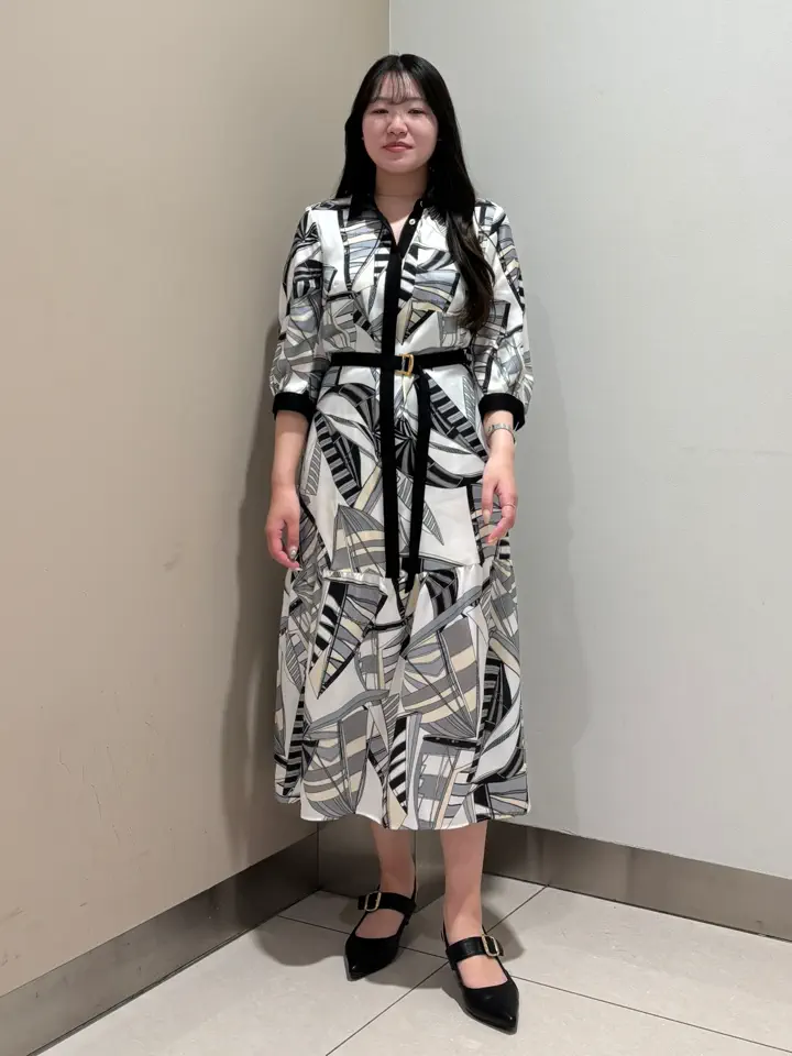 GRACE CONTINENTAL The Banquet 松原 明音 コーディネート画像