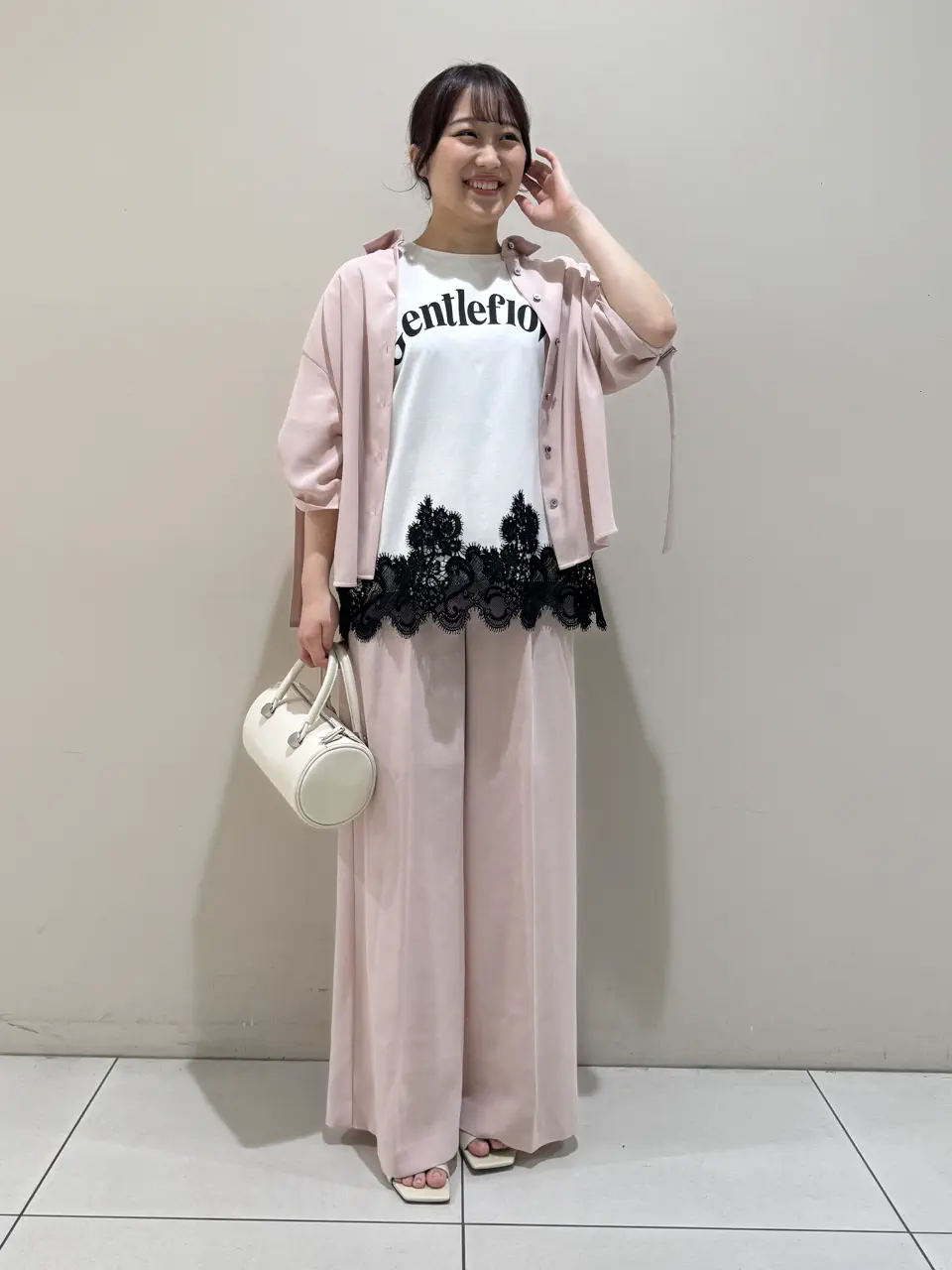 GRACE CONTINENTAL The Banquet 大橋　可苗 コーディネート画像