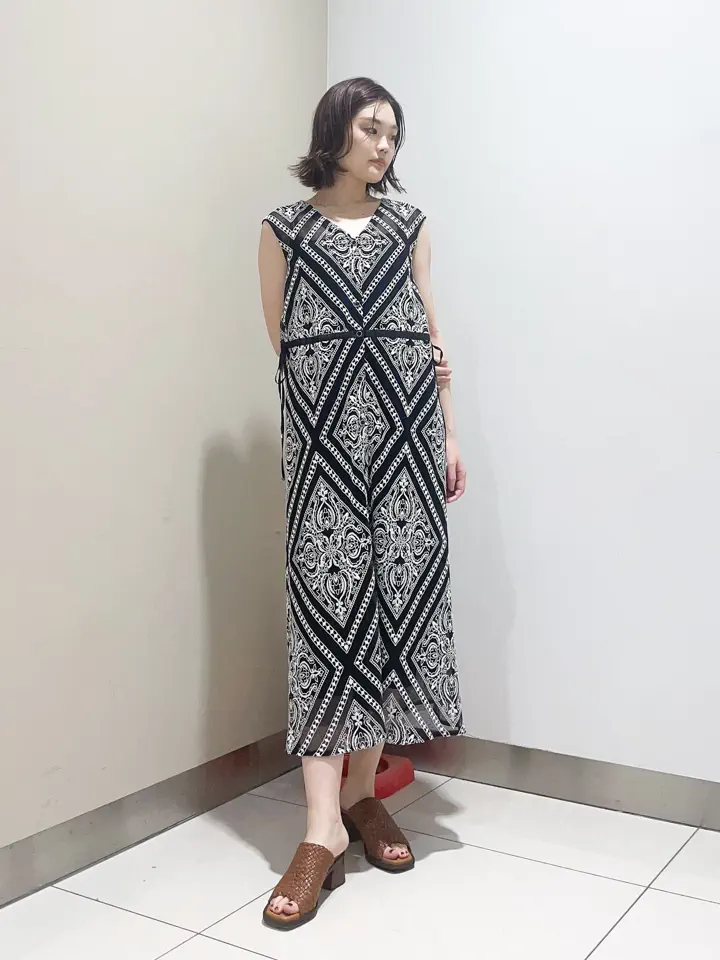 GRACE CONTINENTAL The Banquet nao コーディネート画像