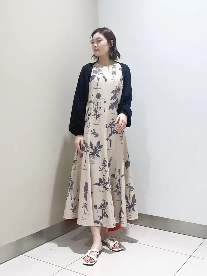 GRACE CONTINENTAL The Banquet nao コーディネート画像