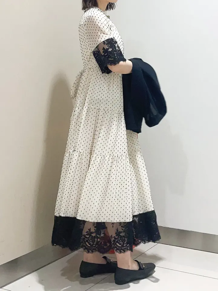 GRACE CONTINENTAL The Banquet nao コーディネート画像