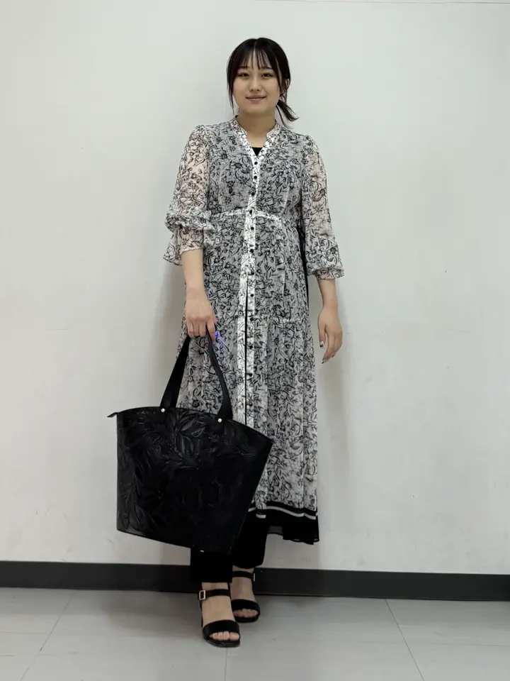 GRACE CONTINENTAL The Banquet 大橋　可苗 コーディネート画像