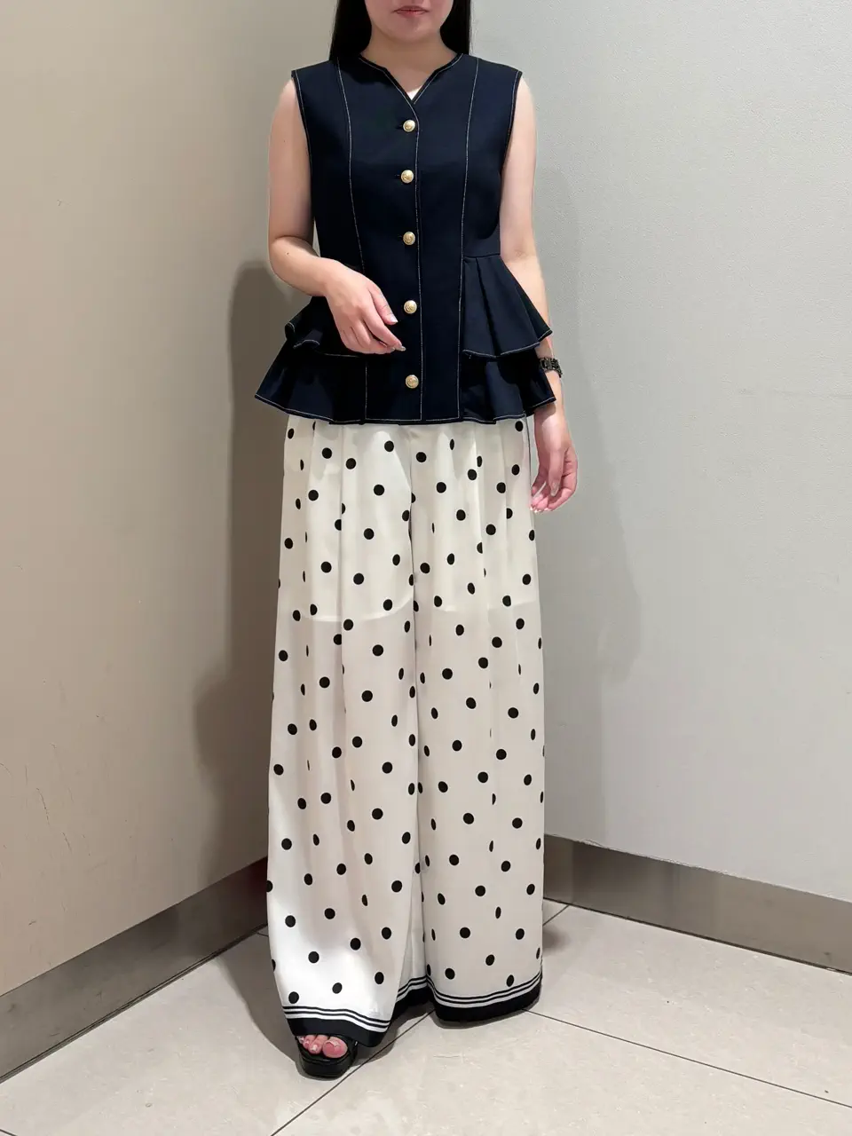 GRACE CONTINENTAL The Banquet 松原 明音 コーディネート画像