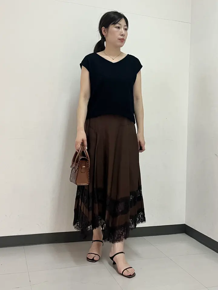 GRACE CONTINENTAL The Banquet 泉　智子 コーディネート画像
