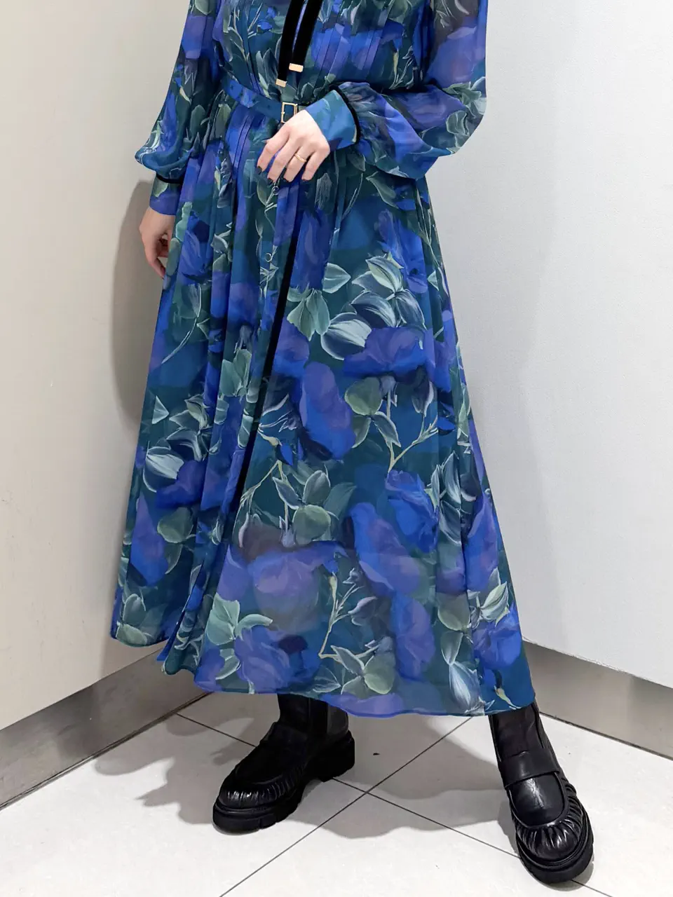 GRACE CONTINENTAL The Banquet SAYUMI Nagashima コーディネート画像