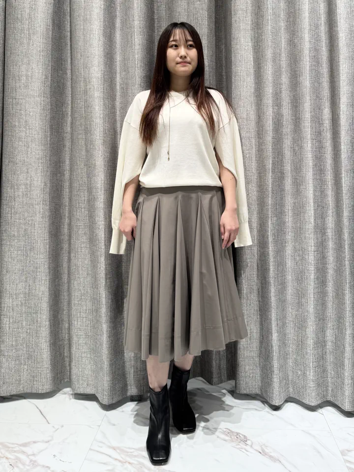 GRACE CONTINENTAL The Banquet 大橋　可苗 コーディネート画像