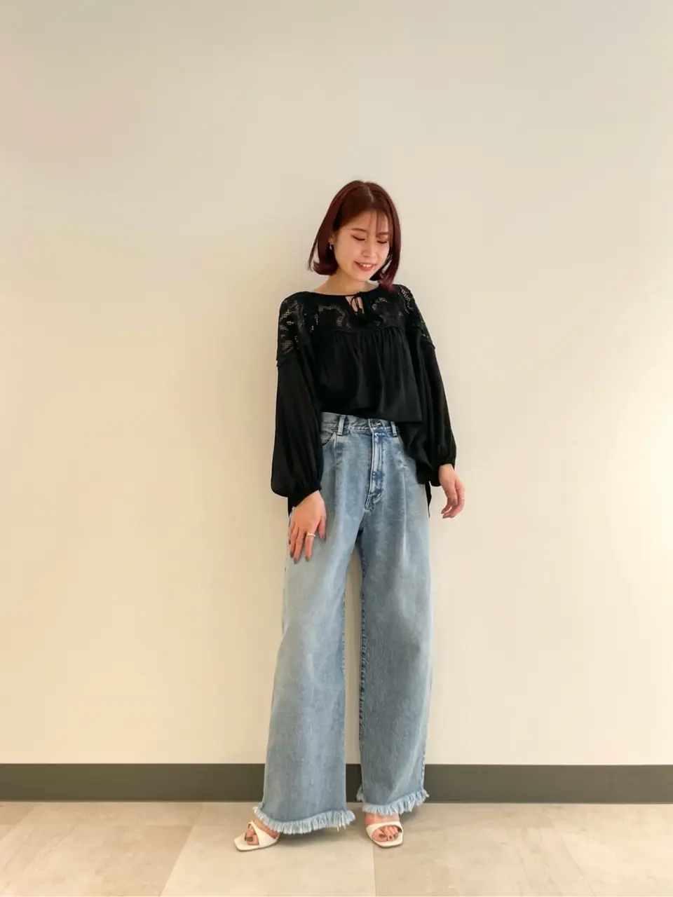 美品 グレースコンチネンタル カットワークカフタントップ ブラック カットワークカフタントップ / GRACE CONTINENTAL | GRACE