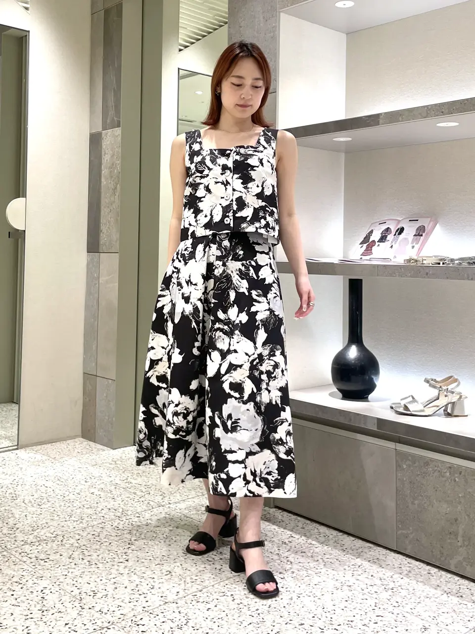  SHOKO コーディネート画像