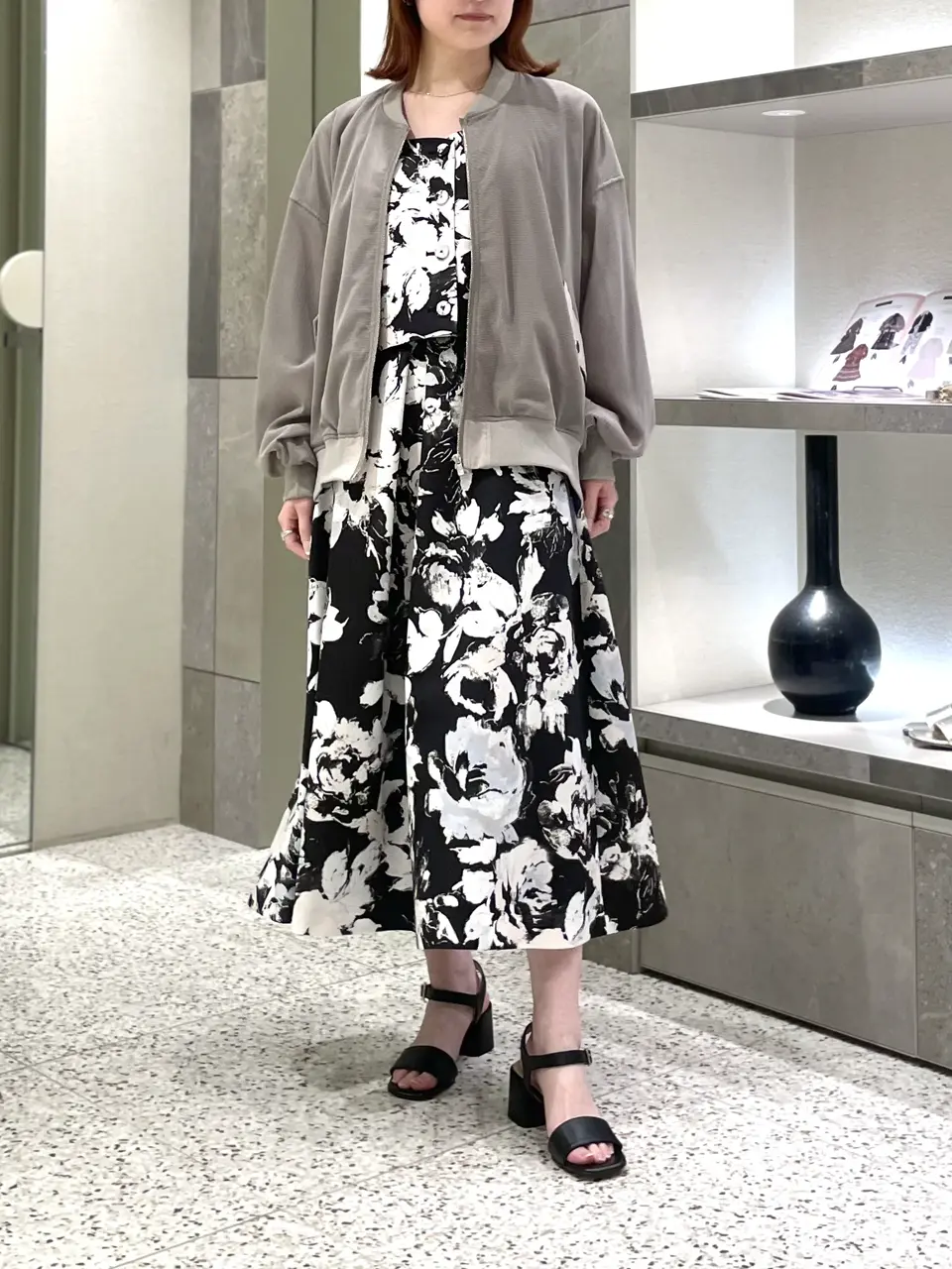  SHOKO コーディネート画像